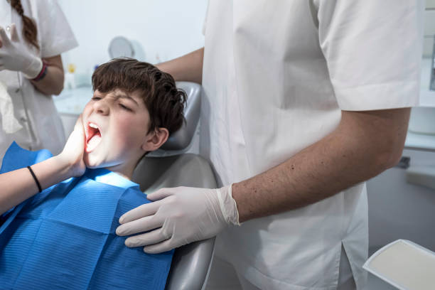 Best Emergency Tooth Extraction in Hustisford, WI